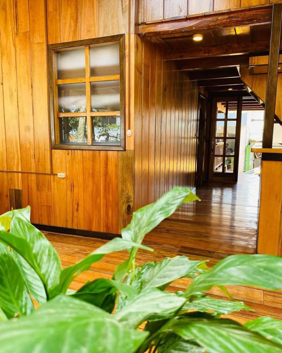 Guayabo Hostal Mindo Exterior foto