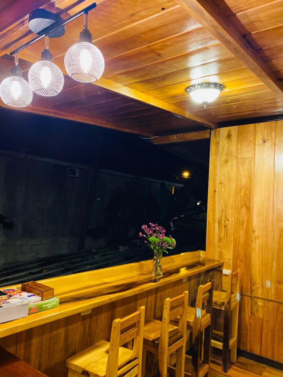 Guayabo Hostal Mindo Exterior foto